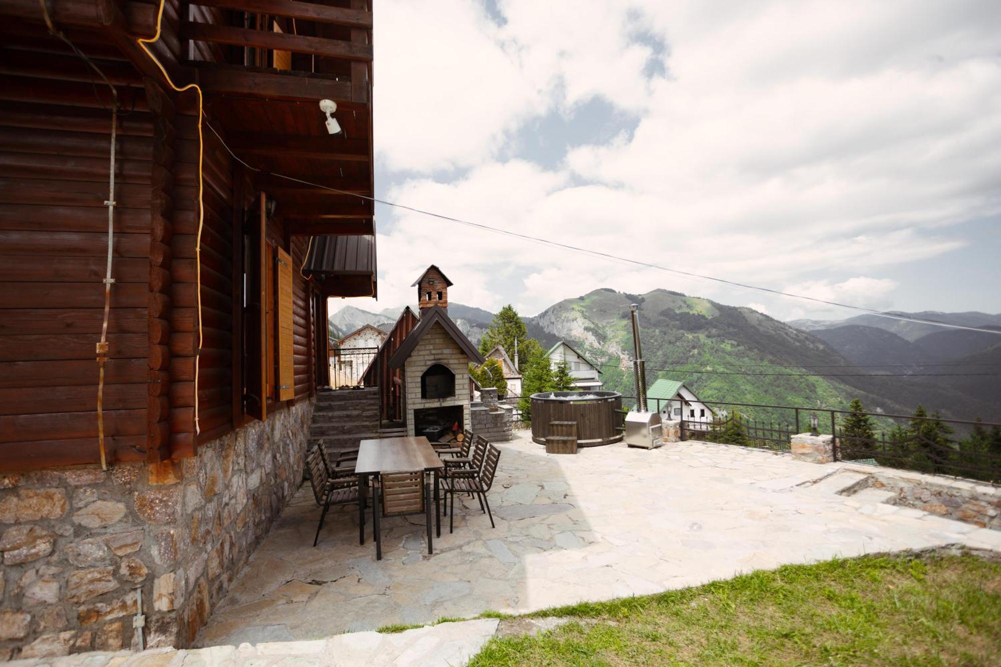 Villa Route Rugove Peje Exterior photo